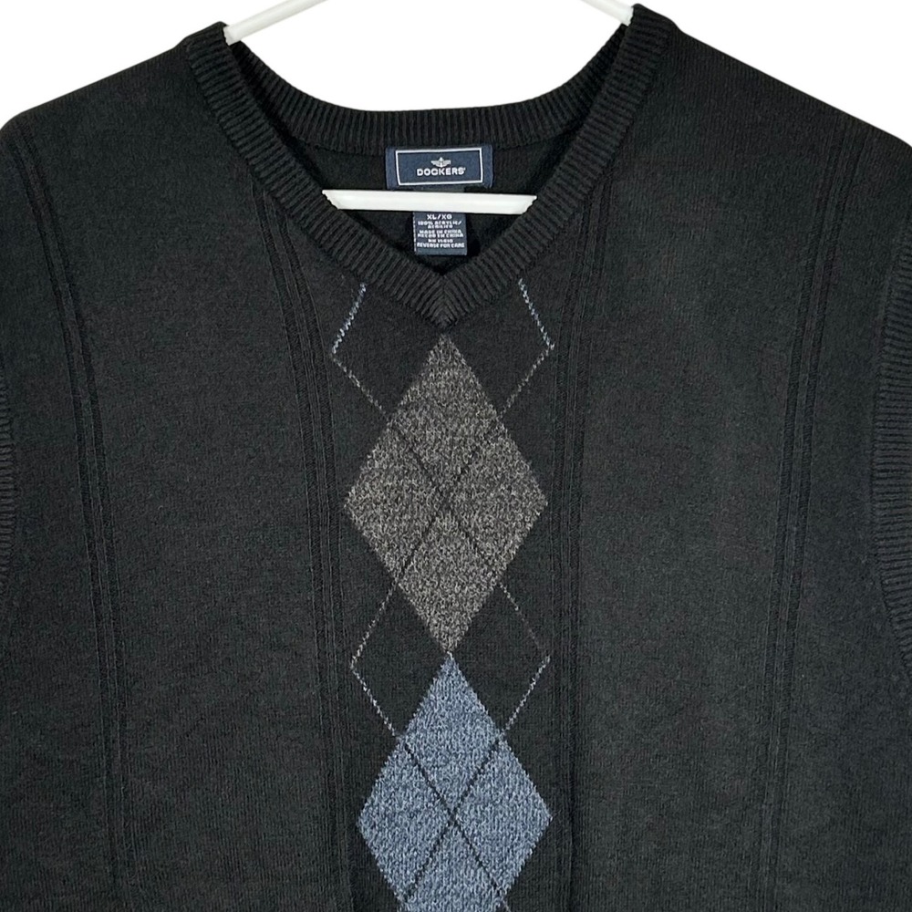 Dockers Mens XL Black Argyle V-Neck Sleeveless Knit Sweater Vest Dress